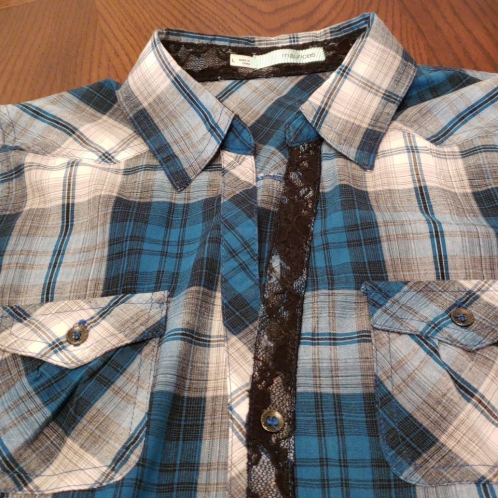 Shirt - Picture 2 of 3